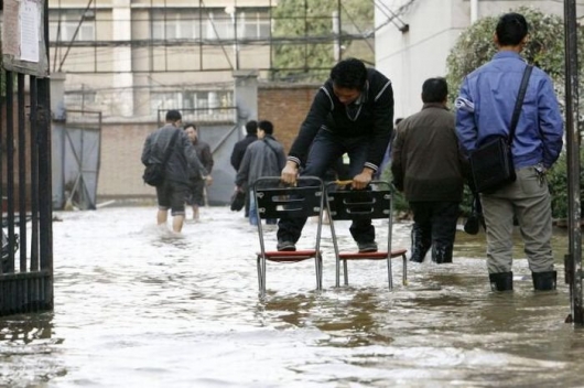 Ingenuity during flood
