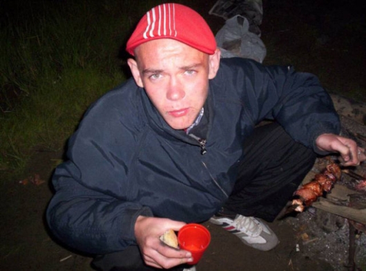 Russians don’t need chairs, they just squat - Picture 5