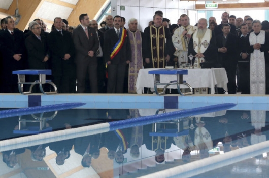 Romanian priests blessing all kinds of things - Picture 16