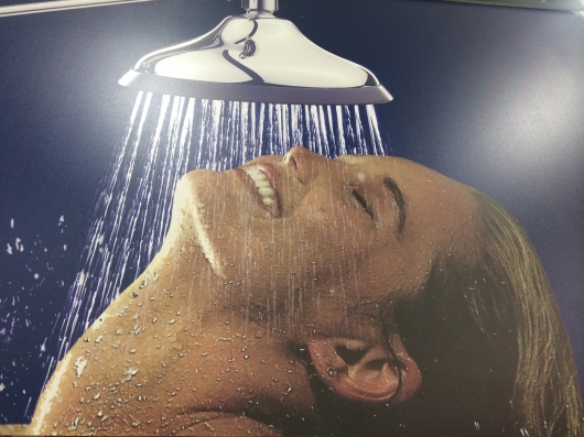 Shower for people with broken neck